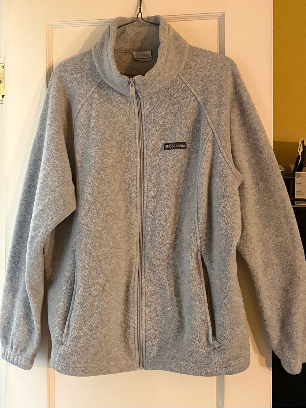 Columbia Gray Fleece Jacket with Teal Accent